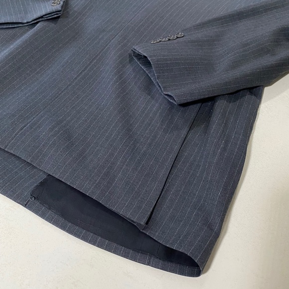 John Varvatos Star Men Delancy Pinstripe Wool Blazer Gray, 44R - Picture 9 of 15